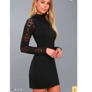 Lulus short black dress with lace sleeves